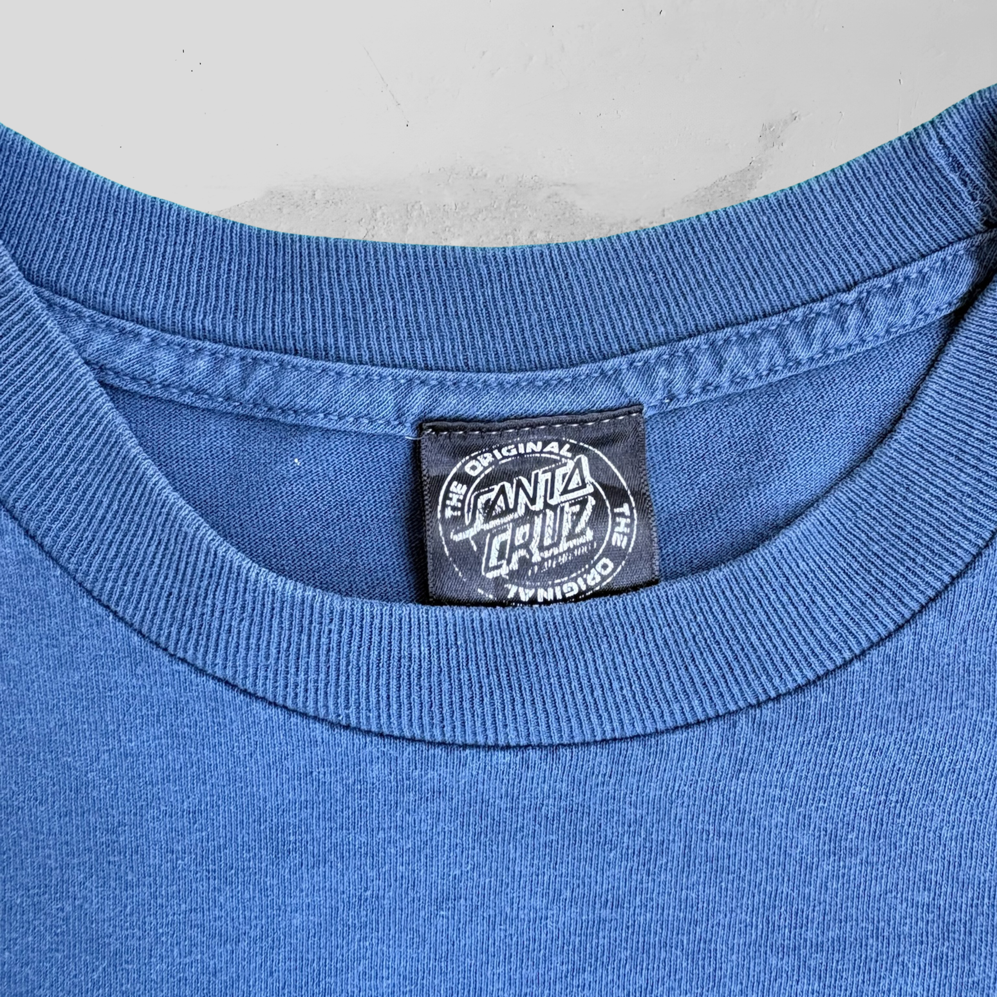 Vintage Santa Cruz Skateboard Tee - M